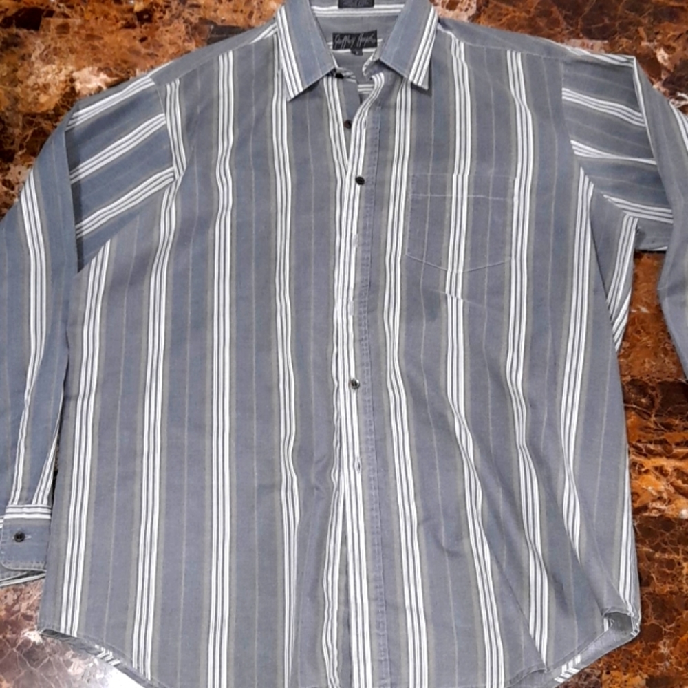 Men Dress Shirt Grey With White and Brown Lines, 1 Pocket, Size L
